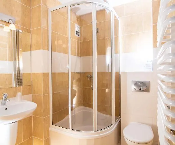 Nalecz Center Hotel 2*