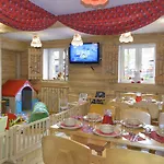 Nalecz Center 酒店 扎科帕内
