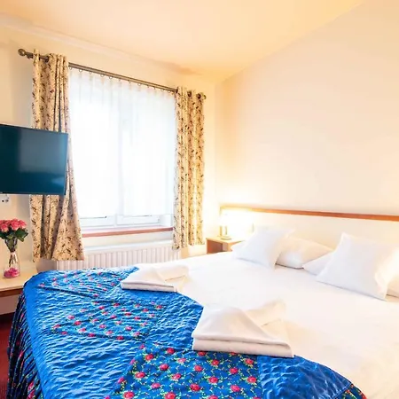 Nalecz City Center Hotel 2*