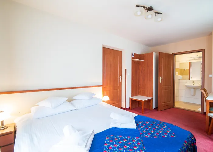 Nalecz Center Отель